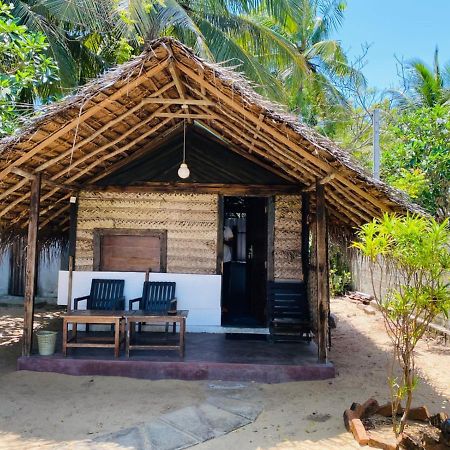 Air Lush Beach Cabanas Baie d'Arugam Extérieur photo