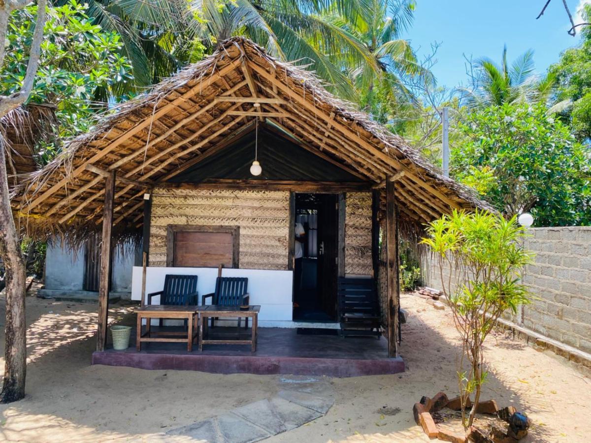 Air Lush Beach Cabanas Baie d'Arugam Extérieur photo