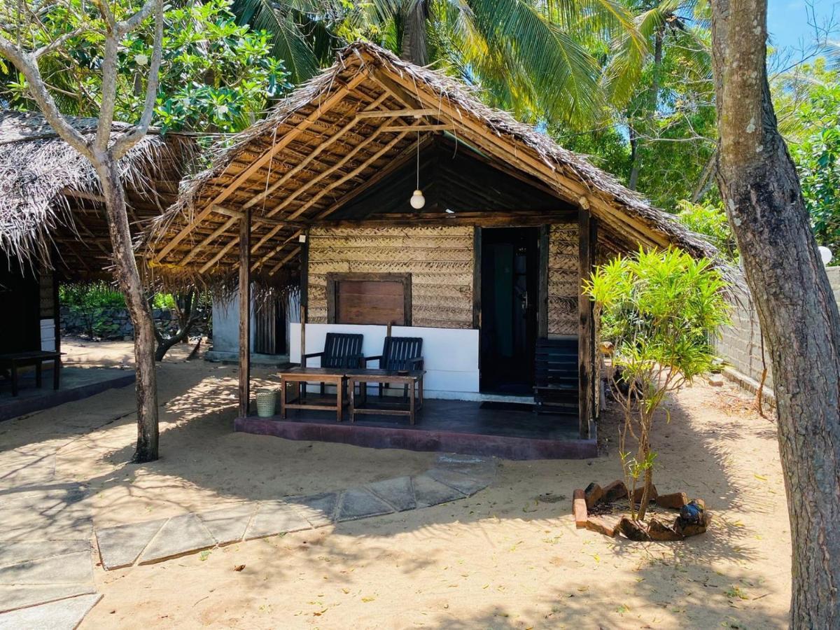 Air Lush Beach Cabanas Baie d'Arugam Extérieur photo